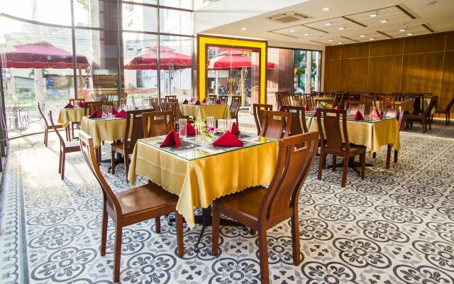 Ngoc Lan Hotel