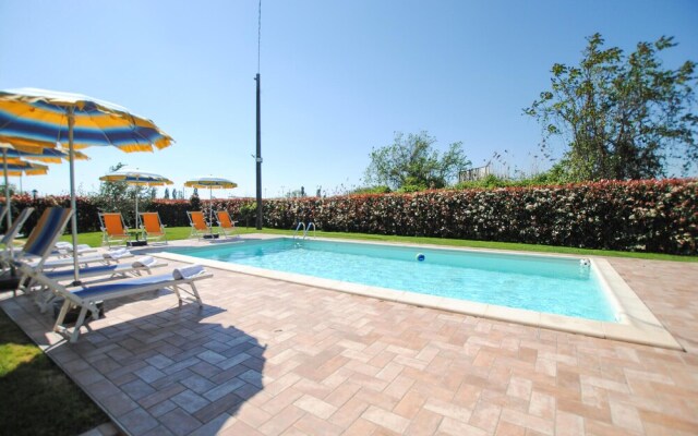 Nice Apartment in Montecatini Terme With Wifi, 2 Bedrooms and Outdoor Swimming Pool