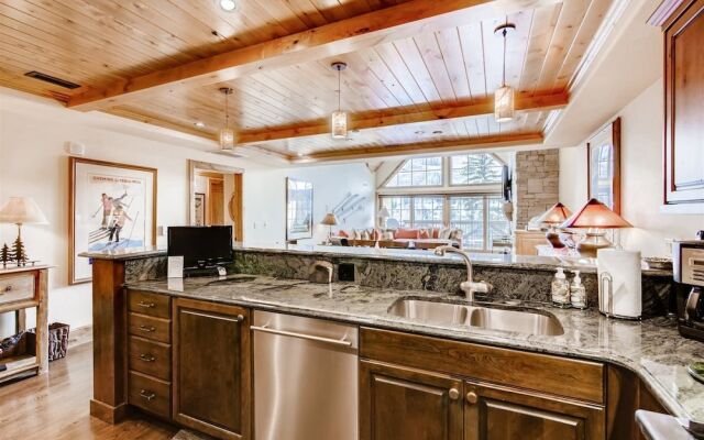 1-vail Mountain View 403