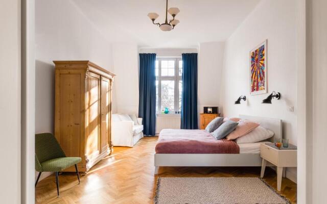 Sanhaus Apartments - 13 Chopina Street