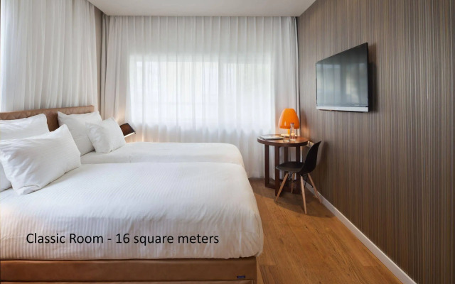 Jacob Shenkin Hotel