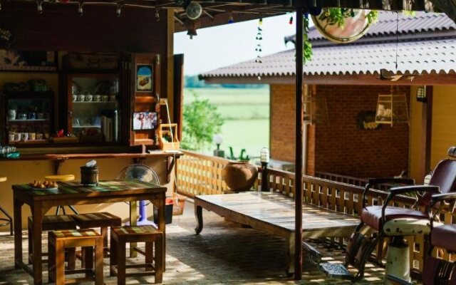 Baan Kasemsuk Resort