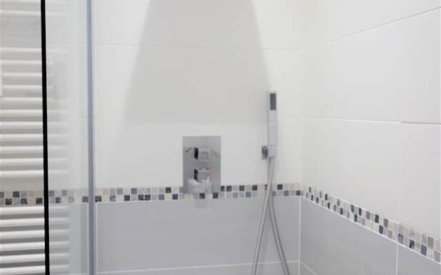 VANEAU Grand studio alexandre 3