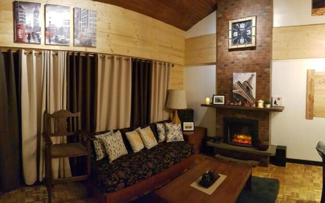 HOMESTAY DE MARQS - STYLISH and SPACIOUS 3 BEDROOM VACATION HOME