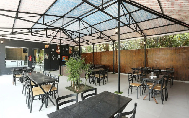 Capital O 24794 Aaryavan Resorts