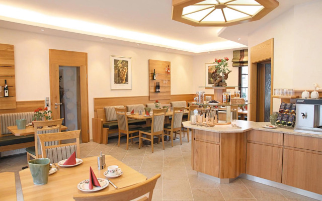 Weinhotel Offenstein Erben