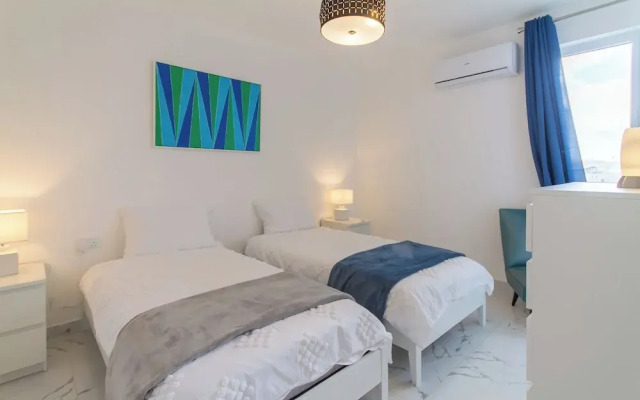 Sunny Penthouse Modern 2 bdr - Sliema
