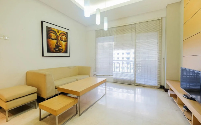 Spacious and Cozy 3BR Poins Square Apartment