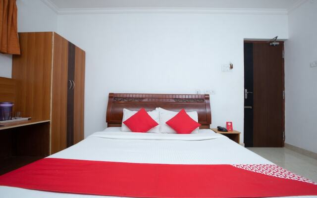 OYO 26947 The Lavish
