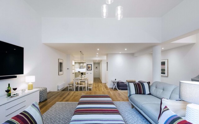The Earl's Court Square Garden Apartment - ALBS