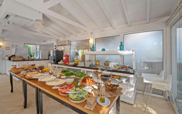 Costa Sariyaz Hotel