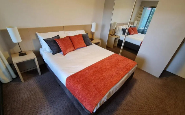 1BR Executive Apartment in City Centre
