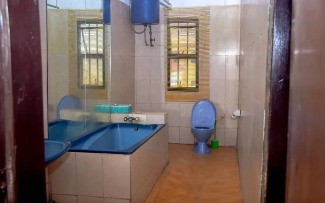 Inviting 2-bed Apartment in Lagos -canal Views