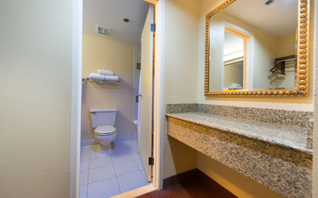 GreenTree Hotel Phoenix West