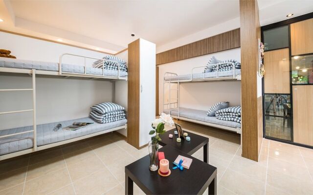 Peter Pan Guesthouse - Hostel