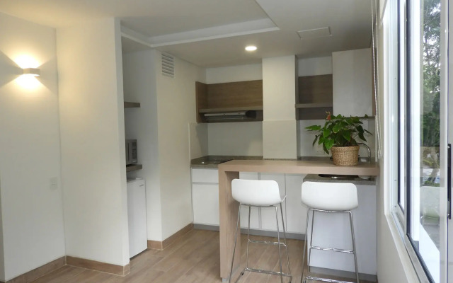 Park V Hotel & Suites