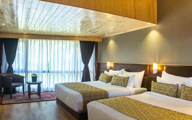 Sumitel Vista 800m from Mall Road