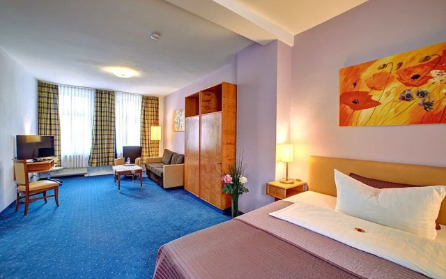 Hotel & Restaurant Maximilian
