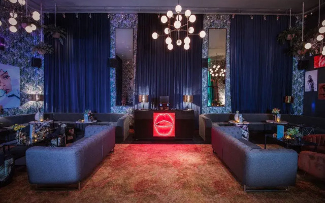 Dorset Hotel