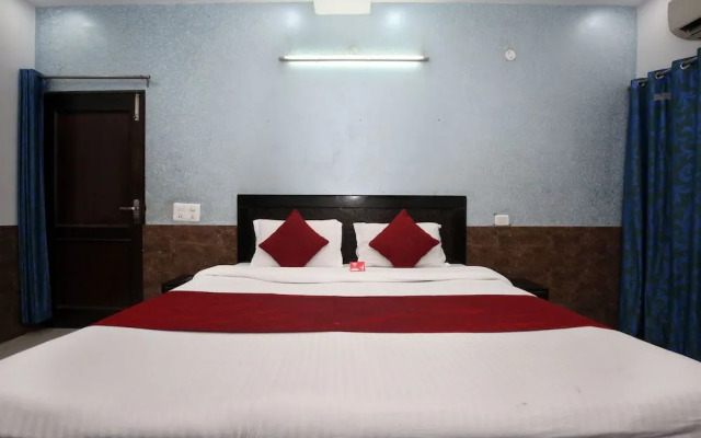 OYO 10362 Hotel Milan Inn