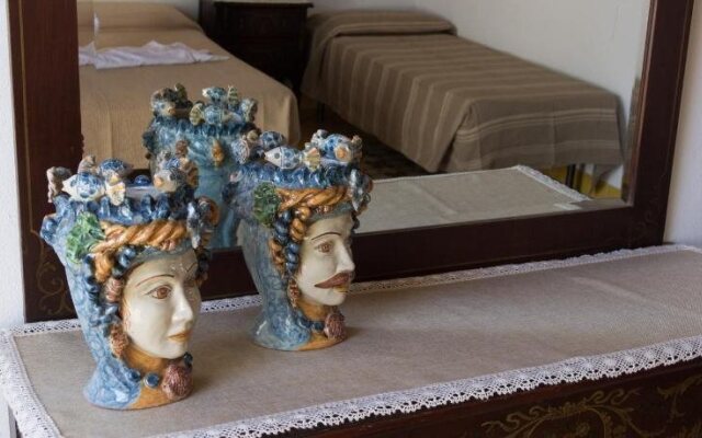 Hotel Macondo