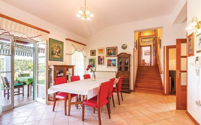 Amazing Home in Pula With Wifi and 3 Bedrooms