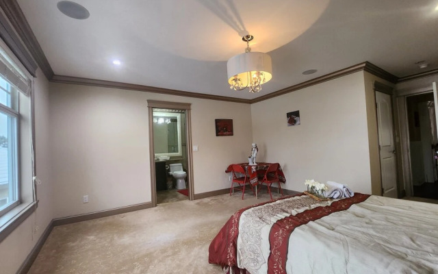 Empress Palace Hotel