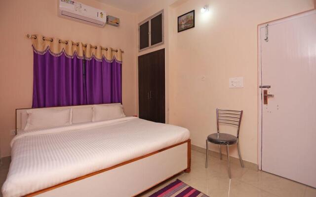 OYO 9345 Aditya Home