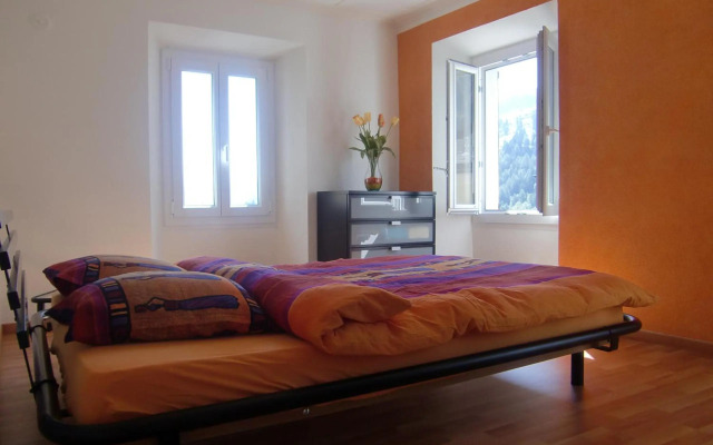 Appartamento via Luina