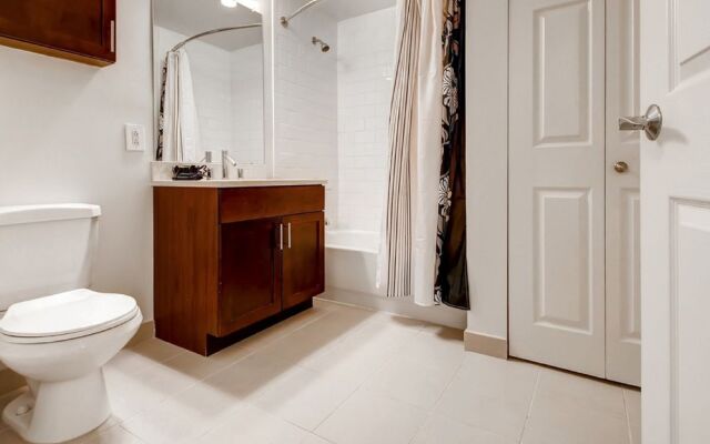 Global Luxury Suites at Monroe