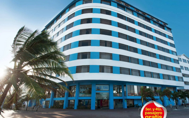 Hotel On Vacation Blue Tone