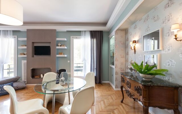 Acropoli's Luxury Apartment