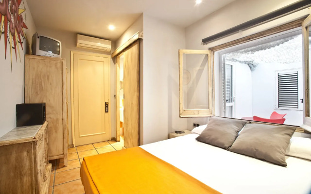 Ten Hostel