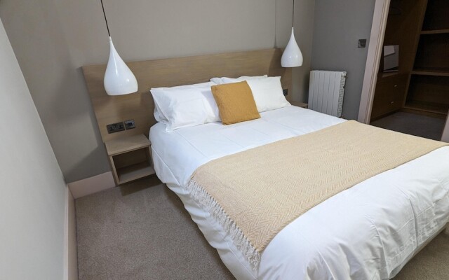 Penthouse-highstreet-sleeps2-87ws