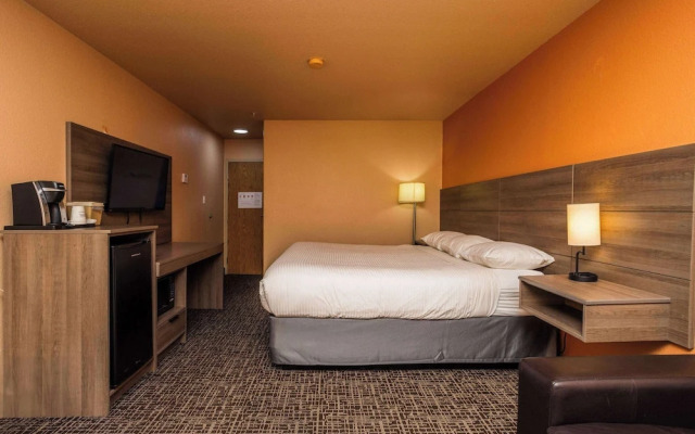 Ramada by Wyndham Cranbrook