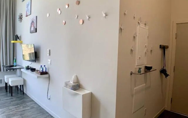 Lofty Studio Prime Cap Hill