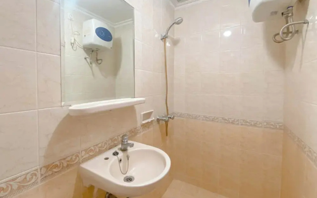 Spacious Luxury 2Br At Majesty Apartment