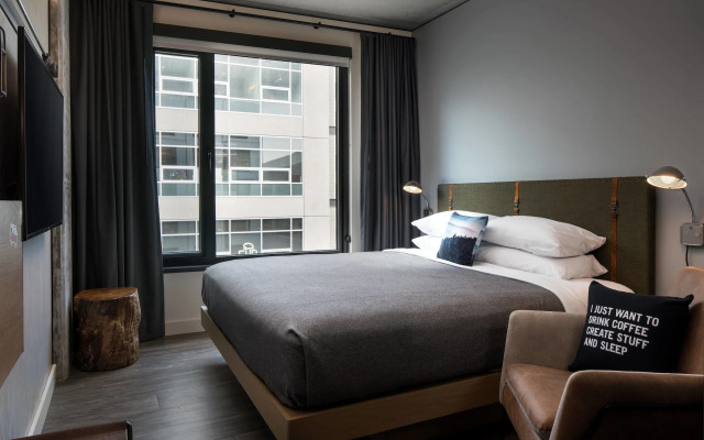 MOXY Seattle Downtown