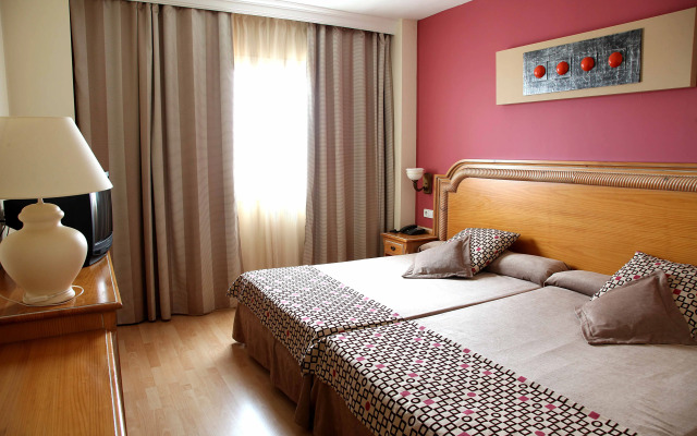 Hotel & Spa Peñíscola Plaza Suites