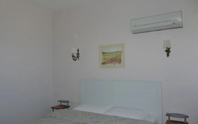 Karaburun Konak Hotel