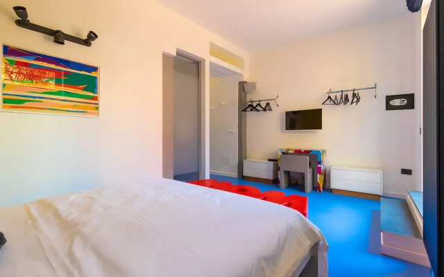 Amana in Naples With 1 Bedrooms and 1 Bathrooms