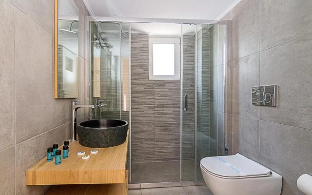 Two Bedroom Apartment in Chalandri with Balcony