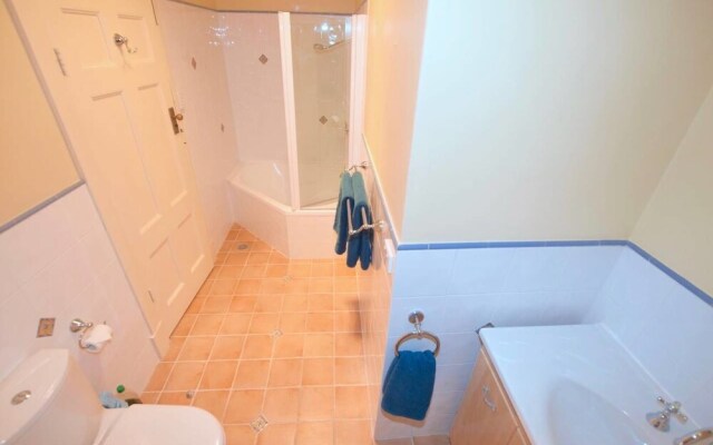 Trinlea Estate Leura Mall