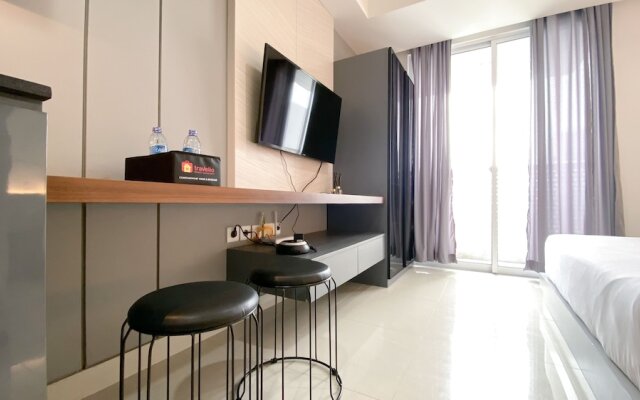 Cozy Living And Warm Studio Apartment At West Vista