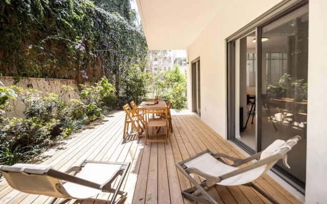 Tel Aviv Garden Oasis by Sea N' Rent