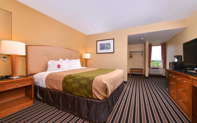 AmeriVu Inn & Suites - Gilbertsville