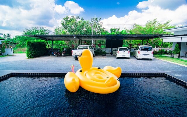 Runya Poolvilla by OYO Rooms