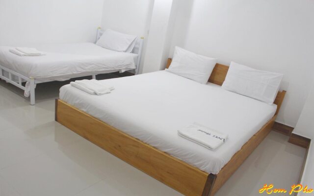 Hom Pho Guesthouses