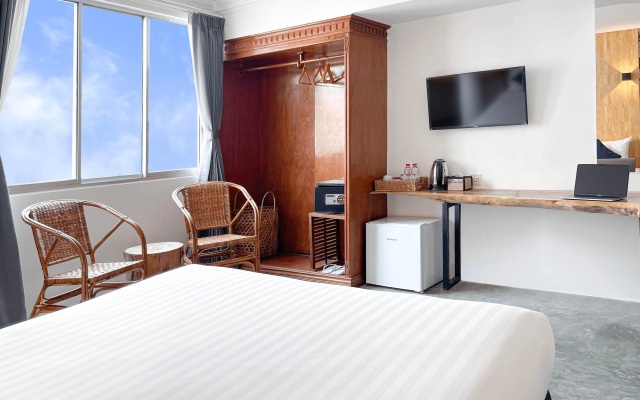 Pacific Hotel, Phnom Penh