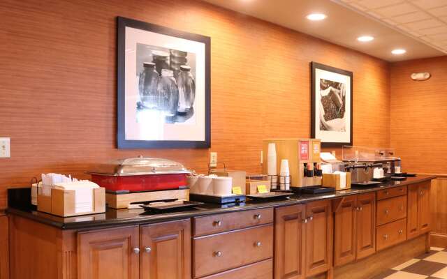 Hampton Inn & Suites Fremont